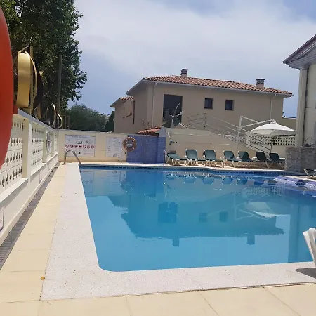 Aparthotel Portofino 58 *